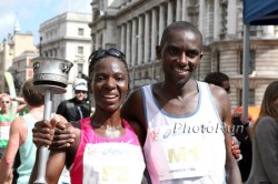A wonderful day for the Ndereba family—Catherine and Cirus Ndereba won the British 10K. © www.photorun.net