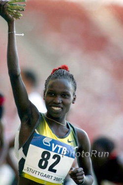 Vivian Cheruiyot won the 5,000m in Nairobi. © www.photorun.net