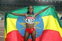 Meseret Defar breaks the 30-minute barrier for 10,000m in Birmingham, England. © www.photorun.net
