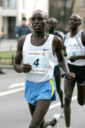 Evans Cheruiyot at an earlier race this spring. © Victah Sailer