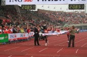 Salomon Bushendich wins the Amsterdam Marathon. © ING Amsterdam Marathon