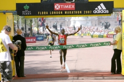 Martin Lel, seen here winning the London Marathon in April, will defend his title next year. © www.photorun.net