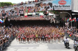 The start of last year’s Freihofer’s Run for Women. © www.photorun.net