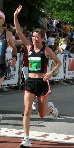 Uta, seen here at the 2008 Bellin Run, enjoyed the great atmosphere on the course. © Bellin Health