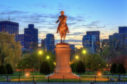 George Washington statue at the Boston Public Garden. © SeanPavonePhoto/Fotolia.com