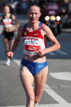 Lidiya Grigoryeva and Alevtina Biktimirova battled it out in a hard-fought race. © www.photorun.net 