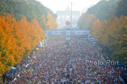 More than 35,000 runners and walkers finished the Berlin Marathon last year. © www.PhotoRun.net