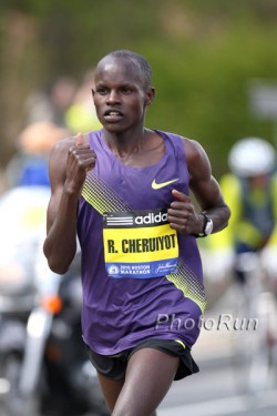 Robert Kiprono Cheruiyot on his way to victory at the 2010 Boston Marathon. © www.photorun.net