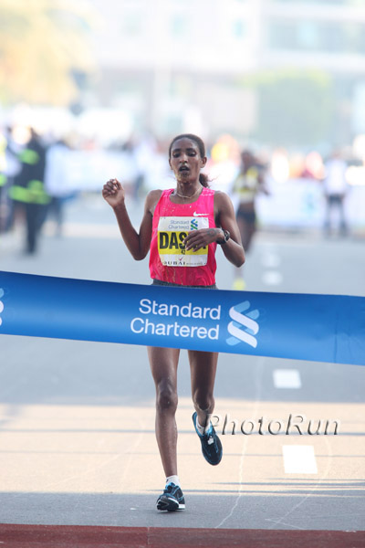 Mamitu Daska—the surprise winner of the Dubai Marathon. © www.photorun.net