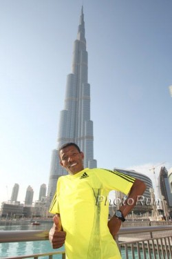 Haile Gebrselassie at the Burj Khalifa skyscraper. © www.photorun.net