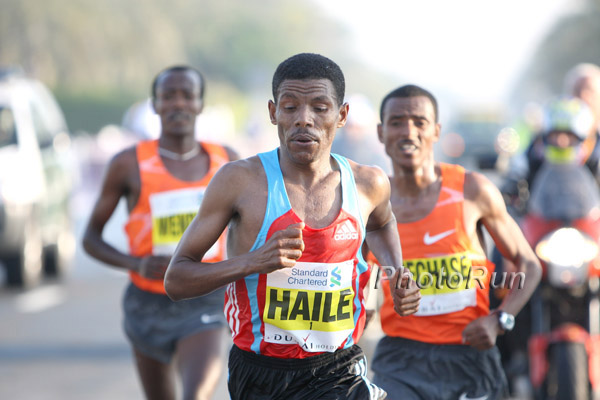 Haile Gebrselassie makes a decisive break from rivals Chala Dechase (right) and Eshetu Wendimu. © www.photorun.net