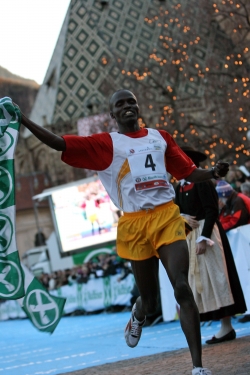 Edwin Cheruiyot Soi closed out the year with a win in Bolzano. © Courtesy of BOCLASSIC