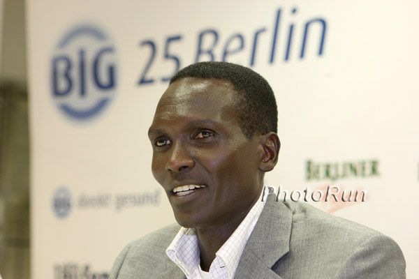 Paul Tergat Wins ING New York City Marathon