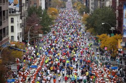 More than 40,000 runners take part in the New York City Marathon every year. © www.PhotoRun.net