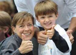 “Thumbs Up” to all kids. © H. Marc Larson/Press-Gazette