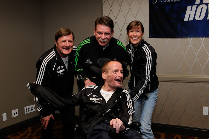 Jim Boyle, president of John Hancock Financial Services, together with Dick, Rick, and Uta. © Courtesy of John Hancock, Team Hoyt/Stu Rosner