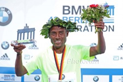 Kenenisa Bekele triumphs in the German capital. © www.PhotoRun.net