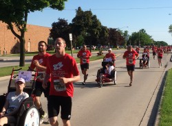 Wisconsin's myTEAM TRIUMPH chapter was also at the Bellin Run festivities. © Michael Reger