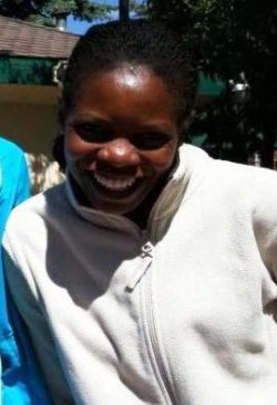 KIMbia’s Jelliah Tinega, seen here before the 2010 BolderBOULDER 10K, defended her title successfully in Green Bay. © Take The Magic Step 