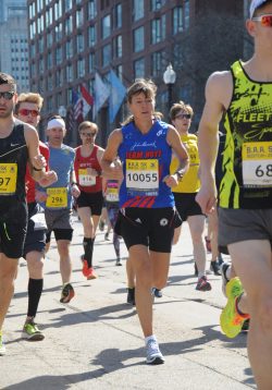 Uta beim B.A.A. 5-km-Lauf zwei Tage vorm Marathon. © MarathonFoto.com