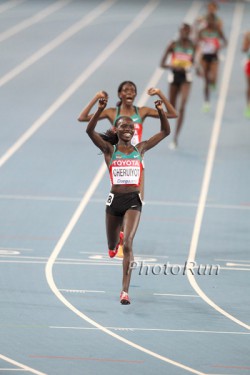 Vivian Cheruiyot edges out Sally Kipyego for the gold. © www.photorun.net