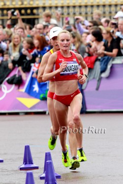 Shalane Flanagan crossed the finish line in tenth place. © www.PhotoRun.net