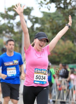 A Happy 5K finisher. © www.PhotoRun.net