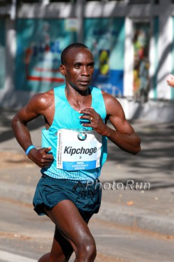 How fast can Eliud Kipchoge run in his second Berlin Marathon? © www.PhotoRun.net