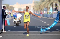 Tsegaye Mekonnen set an unofficial Junior world record in Dubai. © www.PhotoRun.net