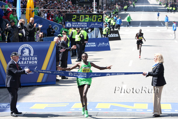 Geoffrey Mutai Runs World’s Best at the Boston Marathon