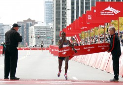 Tsegaye Kebede improved the course record by almost a minute. © Bank of America Chicago Marathon