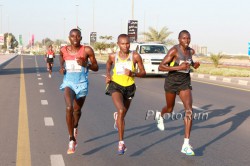 Geoffrey Kipsang (right), seen here at the 2013 Ras Al Khaimah Half Marathon, is one of the favorites in Rotterdam. © www.PhotoRun.net