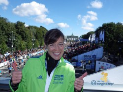 "Thumbs Up" for the 40th anniversary of the Berlin Marathon in 2013. © Take The Magic Step