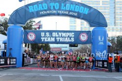 The start of the women's race. © www.photorun.net