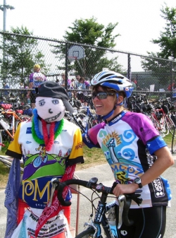 Two PMC friends at the finish line of the first day's ride in Bourne. © private